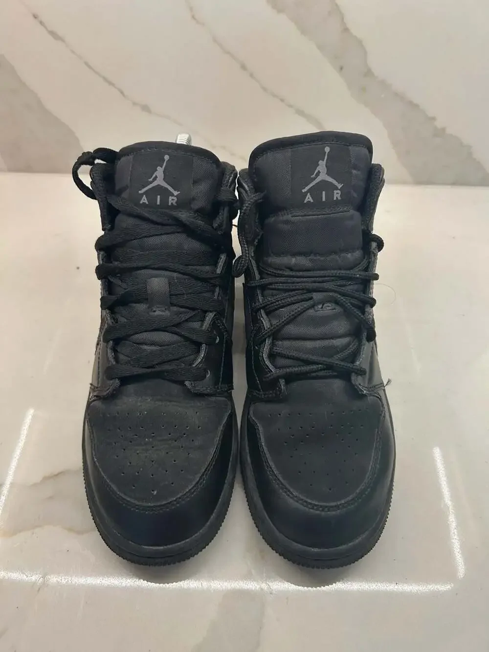 Nike (Size: 6y)